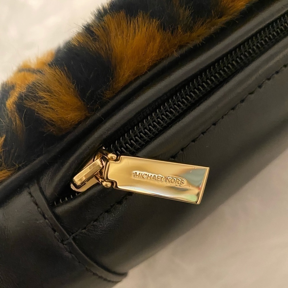 Michael Kors Mott Fur Belt Bag, Acorn Multi NWT - Picture 4 of 11